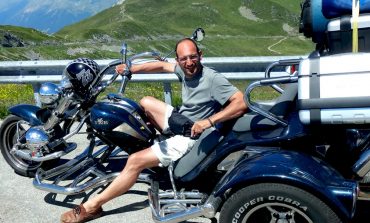 Der Alpenüberquerer: Mit Rikscha, Heißluftballon oder Tretroller