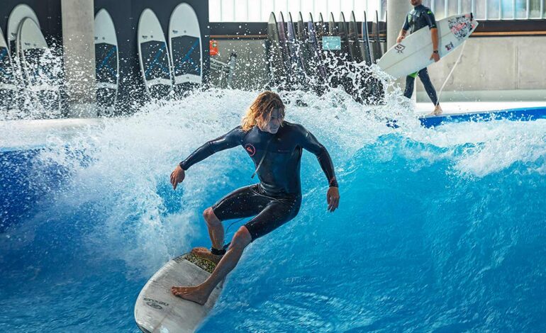 Alles, was du über Indoor Surfen wissen musst!