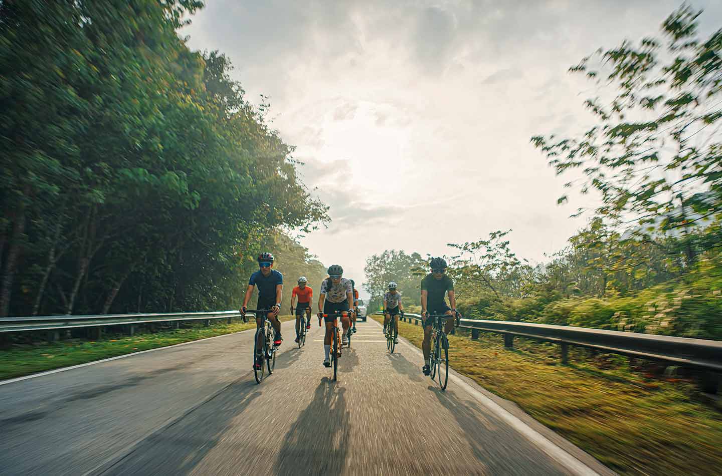 Gruppe von Rennradfahrern