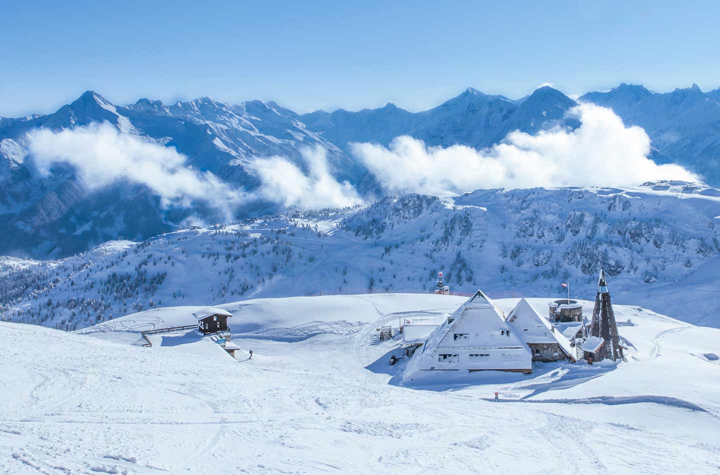 Schneekarhütte in der Schweiz