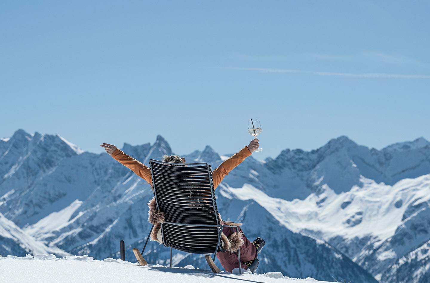 Schneekarhütte in der Schweiz